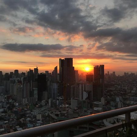 Acqua Private Residence Livingstone Tower Condo Unit With Free Wifi Manilla Buitenkant foto